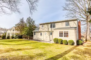 11 Wordsworth Rd, Millburn, NJ 07078 - Photo 14