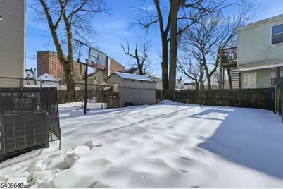 314 7th Ave W, Newark, NJ 07107 - Photo 36