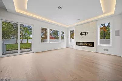 52 Congressional Pkwy, Livingston, NJ 07039 - Photo 8