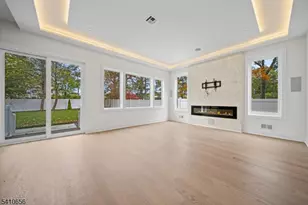 52 Congressional Pkwy, Livingston, NJ 07039 - Photo 8