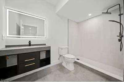 52 Congressional Pkwy, Livingston, NJ 07039 - Photo 24