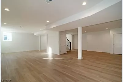 560 Allentown Rd, Parsippany, NJ 07054 - Photo 32