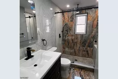 345 Summer Ave, Newark, NJ 07104 - Photo 12