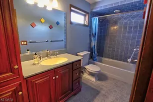 32 Cherryville Hollow Rd, Raritan Township, NJ 08822 - Photo 18