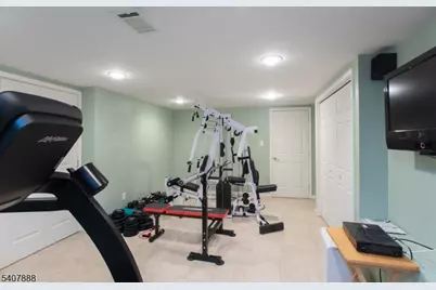 13 Deer Path Cir, Green Brook Township, NJ 08812 - Photo 30