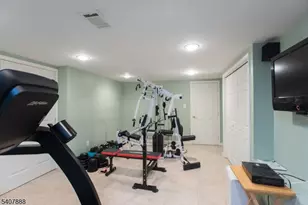 13 Deer Path Cir, Green Brook Township, NJ 08812 - Photo 30