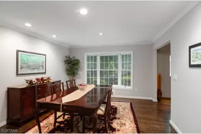 13 Deer Path Cir, Green Brook Township, NJ 08812 - Photo 8