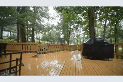 13 Deer Path Cir, Green Brook Township, NJ 08812 - Photo 32