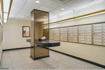 2 Claridge Dr #1FW, Verona, NJ 07044 - Photo 18