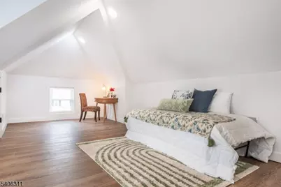 220 Vermont Ave, Irvington, NJ 07111 - Photo 22