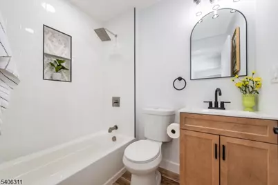 220 Vermont Ave, Irvington, NJ 07111 - Photo 20