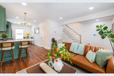 220 Vermont Ave, Irvington, NJ 07111 - Photo 8