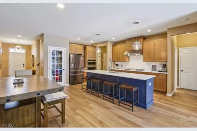 26 Wisteria Ct, Monroe Township, NJ 08831 - Photo 4