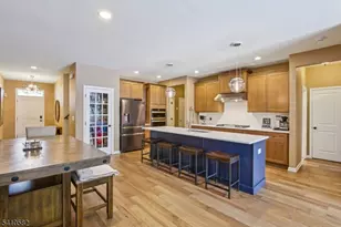 26 Wisteria Ct, Monroe Township, NJ 08831 - Photo 4