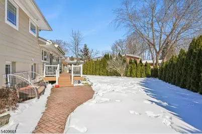 33 Haran Cir, Millburn, NJ 07041 - Photo 36