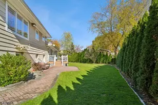 33 Haran Cir, Millburn, NJ 07041 - Photo 32