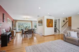 33 Haran Cir, Millburn, NJ 07041 - Photo 4