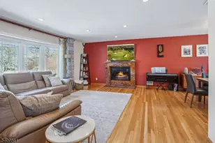 33 Haran Cir, Millburn, NJ 07041 - Photo 6