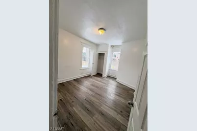 205 N Clinton Street #1, East Orange, NJ 07017 - Photo 10