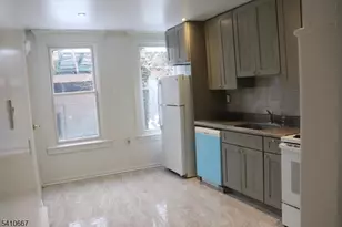 205 N Clinton St, East Orange, NJ 07017 - Photo 16