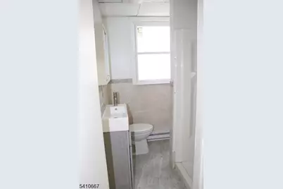 205 N Clinton Street #1, East Orange, NJ 07017 - Photo 12