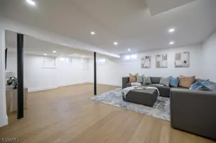 341 Forest Dr, Union Township, NJ 07083 - Photo 36