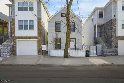 418 S 10th St, Newark, NJ 07103 - Photo 2