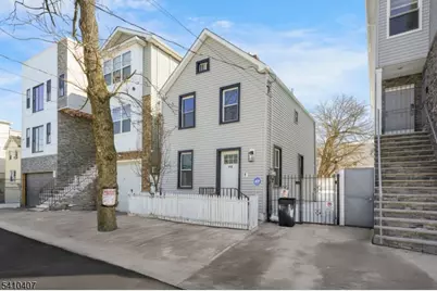 418 S 10th St, Newark, NJ 07103 - Photo 1