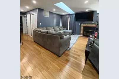 80 Farnham Sq, Sayreville, NJ 08859 - Photo 1