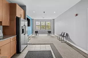 172 Culver Ave, Jersey City, NJ 07305 - Photo 22