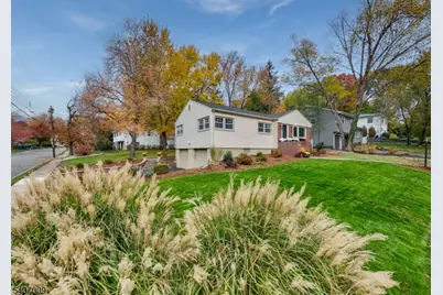 26 Pihlman Pl, Chatham, NJ 07928 - Photo 4