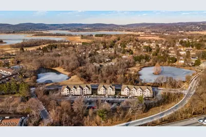 45 Park Dr #45, Clinton, NJ 08809 - Photo 2