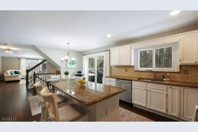 49 Clydesdale Rd, Scotch Plains Township, NJ 07076 - Photo 14