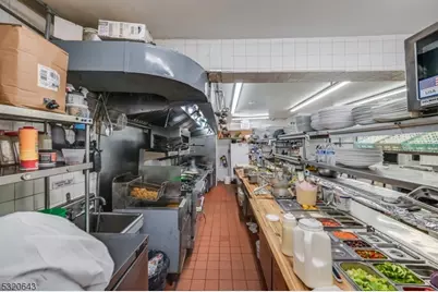 292 Passaic Ave, Fairfield, NJ 07004 - Photo 16