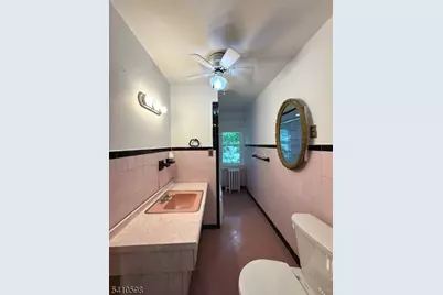 4 Zeliff Ave, Little Falls Township, NJ 07424 - Photo 10