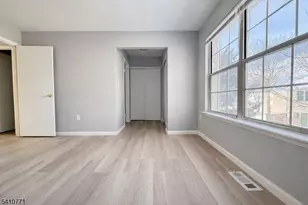 15 Nottingham Way, Franklin Township, NJ 08873 - Photo 18