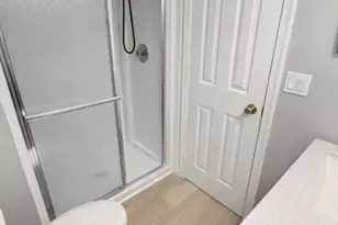 15 Nottingham Way, Franklin Township, NJ 08873 - Photo 20