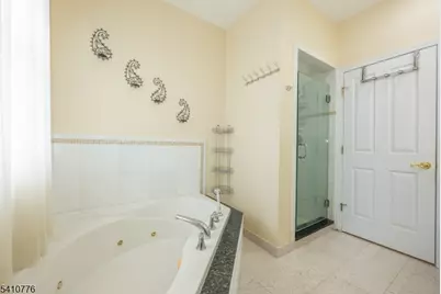 604 Avenue A #104, Bayonne, NJ 07002 - Photo 18