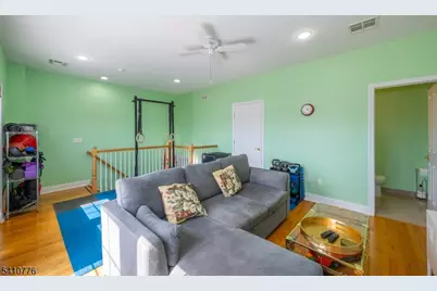 604 Avenue A #104, Bayonne, NJ 07002 - Photo 28