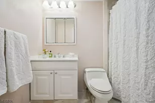 10 Smith Manor Blvd, West Orange Township, NJ 07052 - Photo 18