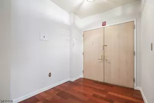 10 Smith Manor Blvd, West Orange Township, NJ 07052 - Photo 4