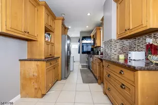 32 Newfield St, East Orange, NJ 07017 - Photo 12