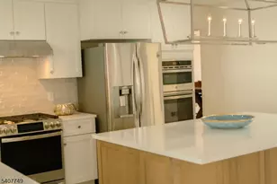 7 Sycamore Way, Warren Township, NJ 07059 - Photo 14