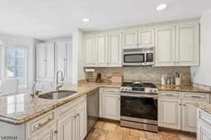 52 Ryan Ln, Lincoln Park, NJ 07035 - Photo 2