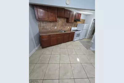 588 S 10th St, Newark, NJ 07103 - Photo 6