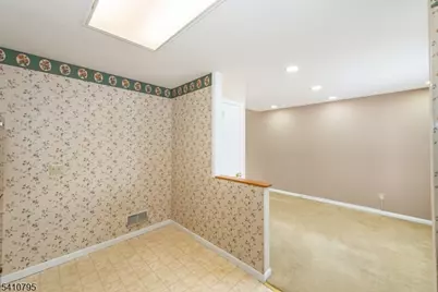 5 Beechwood Dr, Roxbury Township, NJ 07876 - Photo 10