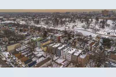 327 S 19th St, Newark, NJ 07103 - Photo 28