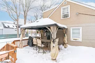 909 Seymour Ave, Linden, NJ 07036 - Photo 16