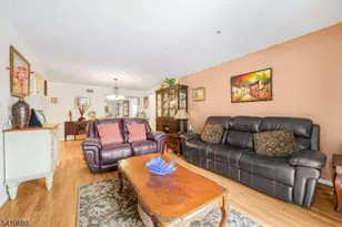 51 Crestview Ln, Mount Arlington, NJ 07856 - Photo 6