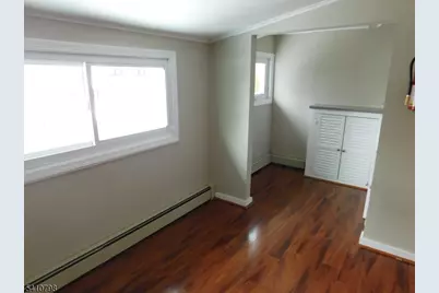 24 Hutchinson Ave, Hawthorne, NJ 07506 - Photo 10